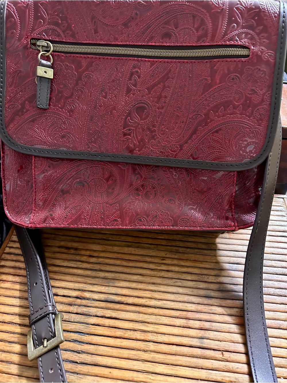 Relic Fossil Embossed Leather Shoulder Bag❤️🔥 - Picture 16 of 16